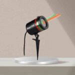 Crea un cielo stellato in casa e in giardino con il faretto Magia di Stelle